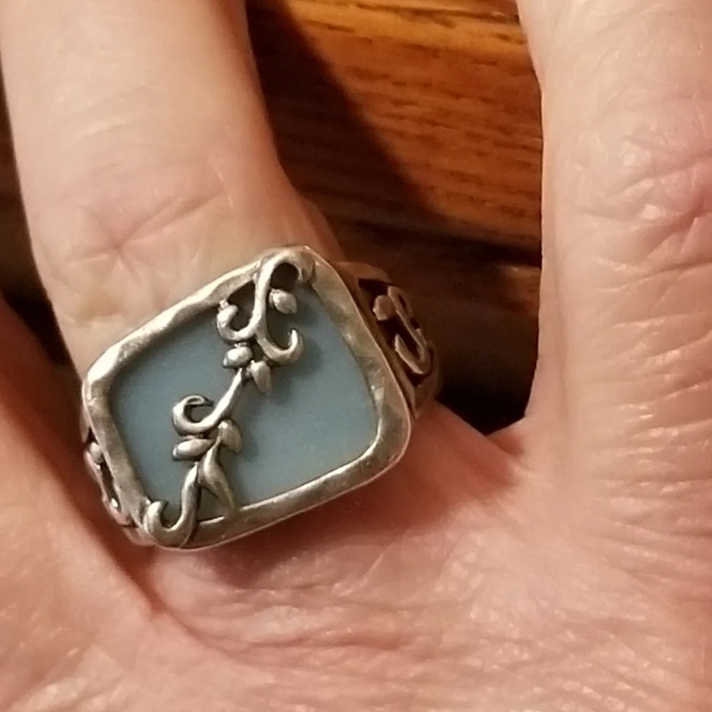 Silpada Sterling Silver & Blue Quartz Ring - Picture 7 of 12